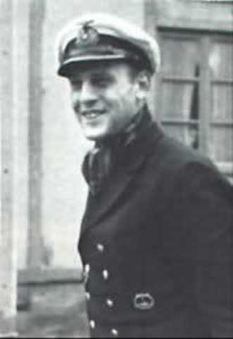 Teniente de navío Jürgen von Rosenstiel - Comandante del U502
