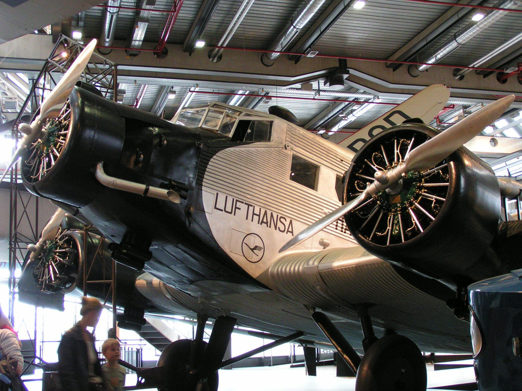 Junkers Ju 52 está en exhibición en el Deutsches Technikmuseum Berlín, Alemania