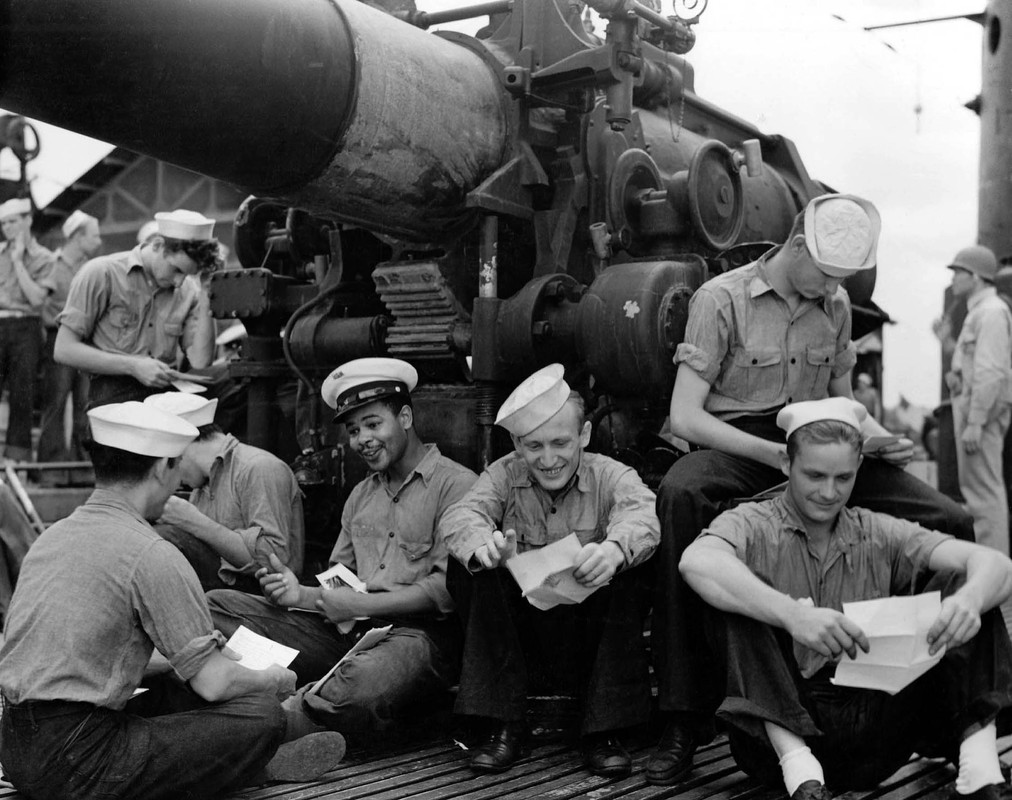 Tripulación del USS Argonaut SS-166 en Pearl Harbor, 26 de Agosto de 1942