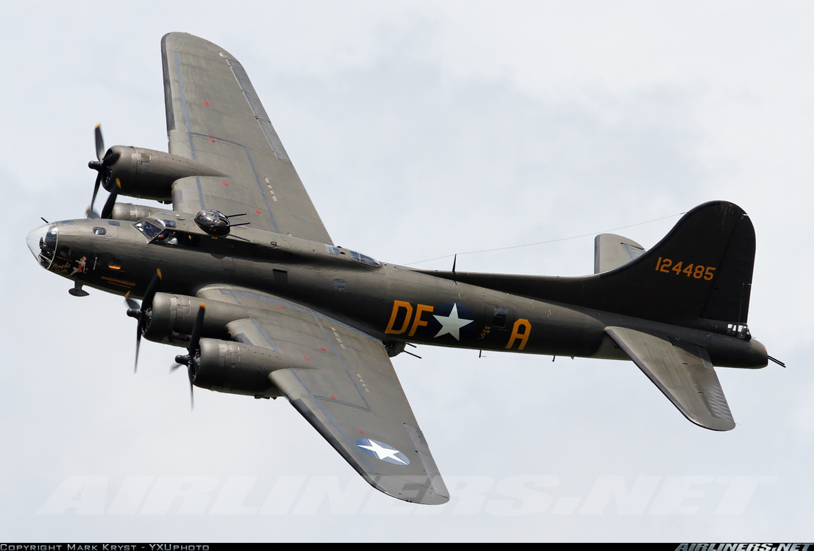 Boeing B-17G-85-DL B con número de Serie 32187 44-83.546 Memphis Belle. Conservado en el Military Aircraft Restoration Corporation en Chino, California
