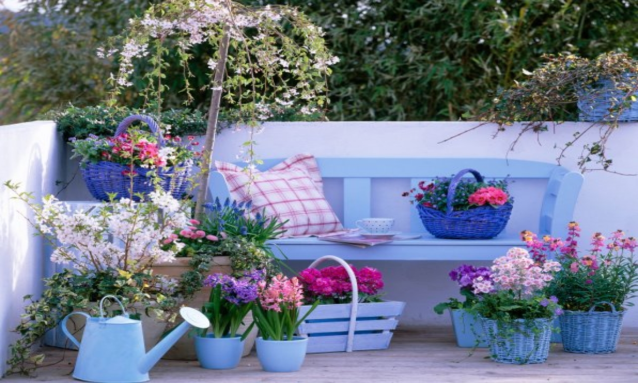 small-apartment-patio-garden-ideas-very-small-patio-ideas-f9138b.jpg