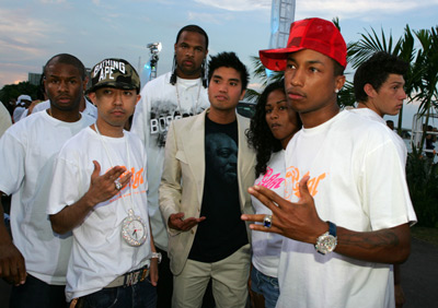 2004_MTV_VMA_S_4_N_E_R_D_Nigo_Slim_Thug_Girlfriend