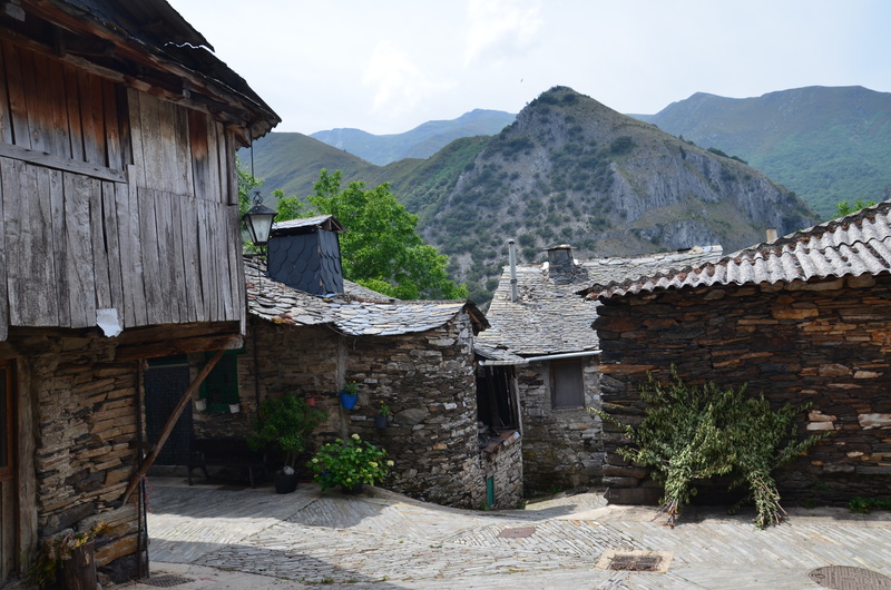 PEÑALBA DE SANTIAGO-22-6-2017-LEÓN - Los pueblos más bonitos de España-2010/2023 (28)