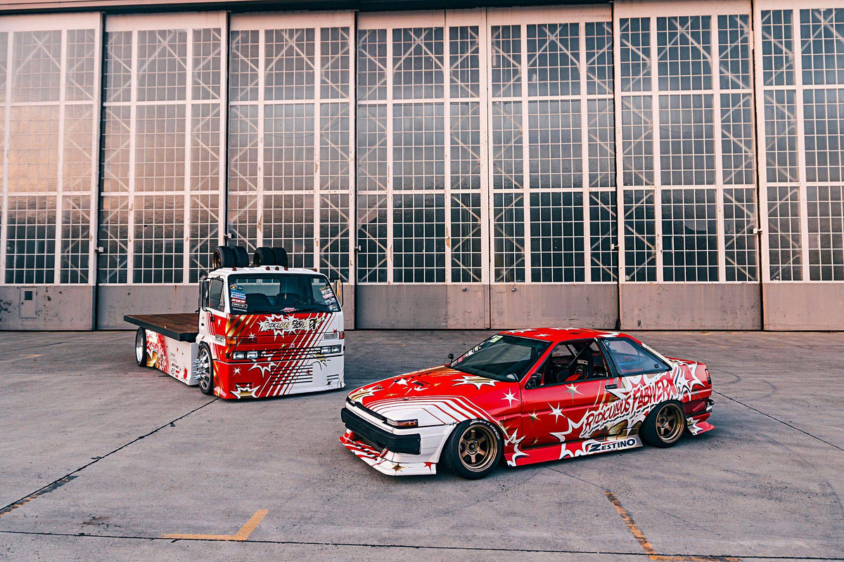 Toyota_race_truck_89.jpg