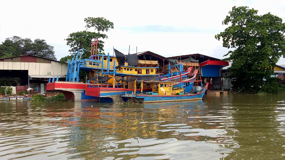 Menyusuri Sungai Perak Di Teluk Intan Dengan River Cruise