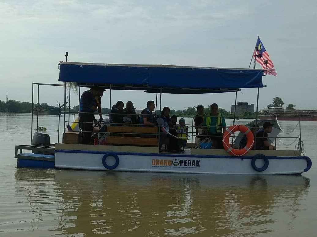 Menyusuri Sungai Perak Di Teluk Intan Dengan River Cruise