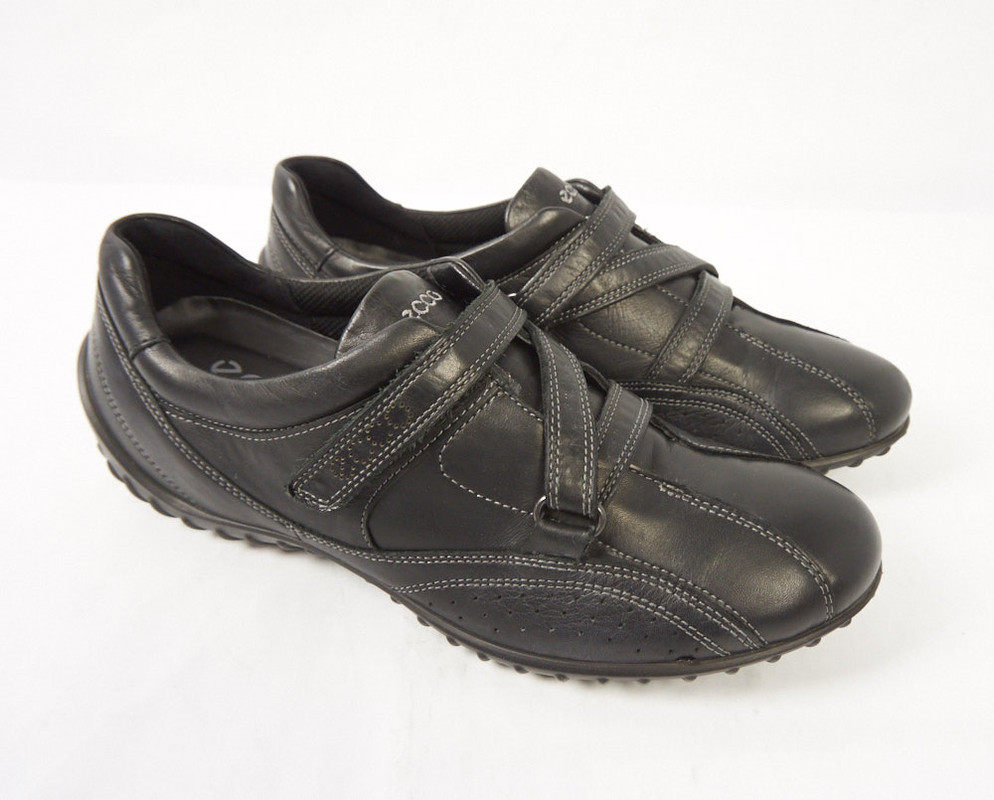 ecco black leather sneakers womens