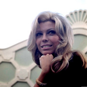 nancy_sinatra_85