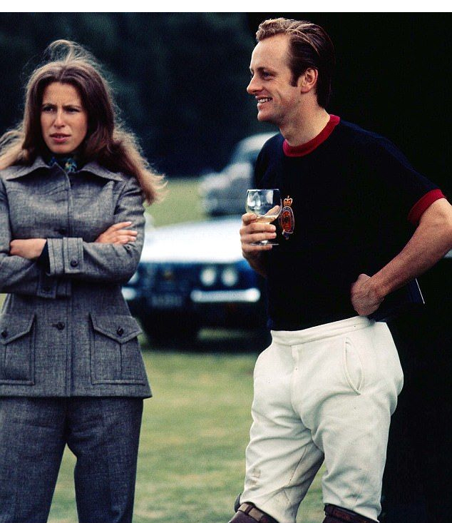 Putri Anne dan Andrew Parker Bowles tahun 1971
