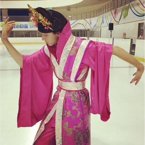 johnny weir exhibition chinese costume
